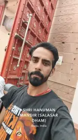 Issue image: System khraab hai Koi sunta hi nahi market comety se lekar police sab croptited hai